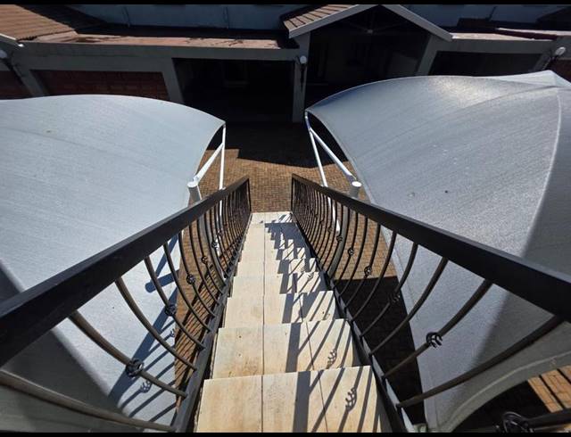 2 BEDROOM TOWNHOUSE FOR SALE IN GREENHILLS